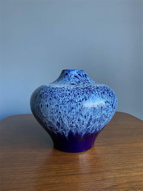 Mid Century Royal Haeger Vase For Sale At 1stdibs Haeger Vases Hager