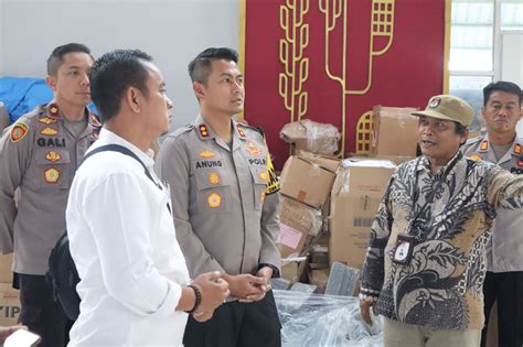 Kapolres Grobogan Cek Gudang Logistik Pemilu 2024