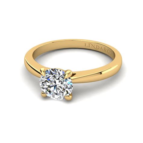 Solitaire Engagement Ring Yellow Gold - Linda & Co