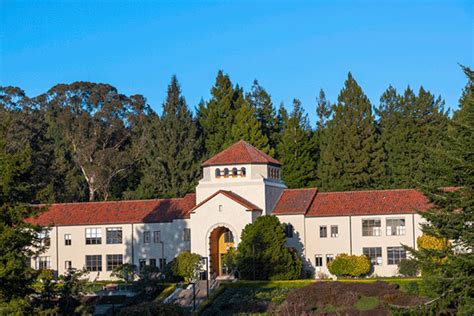 Hundreds Of Cal Poly Humboldt Students Will Live In Hotels Due To