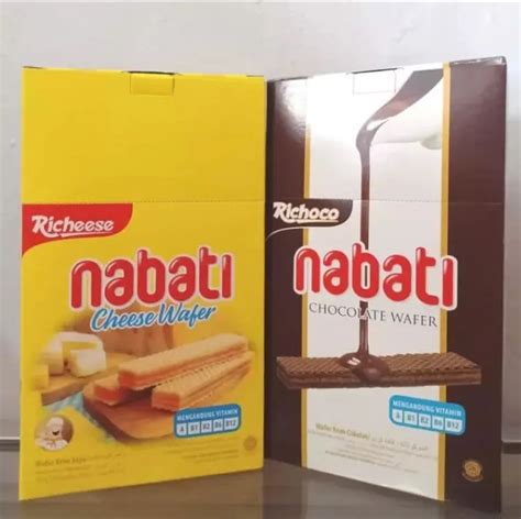 Richeese Richoco Nabati Wafer Rasa Keju Dan Coklat Isi Pcs P F