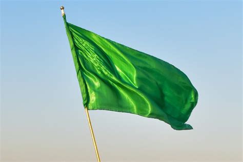 Green Flag Wallpapers Top Free Green Flag Backgrounds Wallpaperaccess