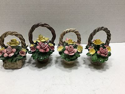 Vintage Nuova Capodimonte Small Flower Baskets Set Of 4 Antique