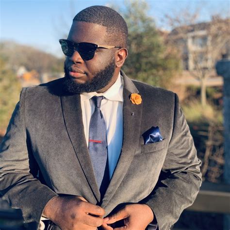 XL's Featured Tribesmen: Roberto Paul on Menswear and Style