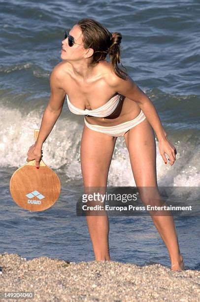 Hot Sexy Ana Fernandez Bikini Pics