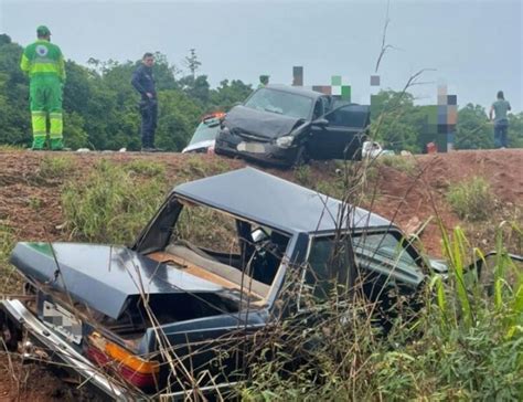 Midianews Carros Colidem E Tr S Pessoas Ficam Feridas Na Mt