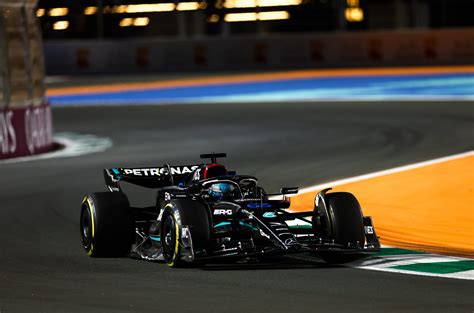 F1 Russell continua muito confiante na recuperação da Mercedes