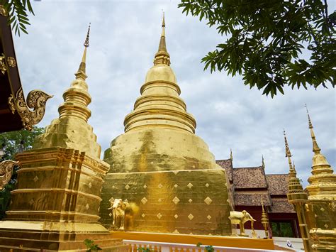 Hello Talalay: Wat Phra Singh In Chiang Mai