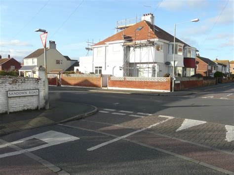 203 Sandown Road © John Baker Cc By Sa20 Geograph Britain And Ireland