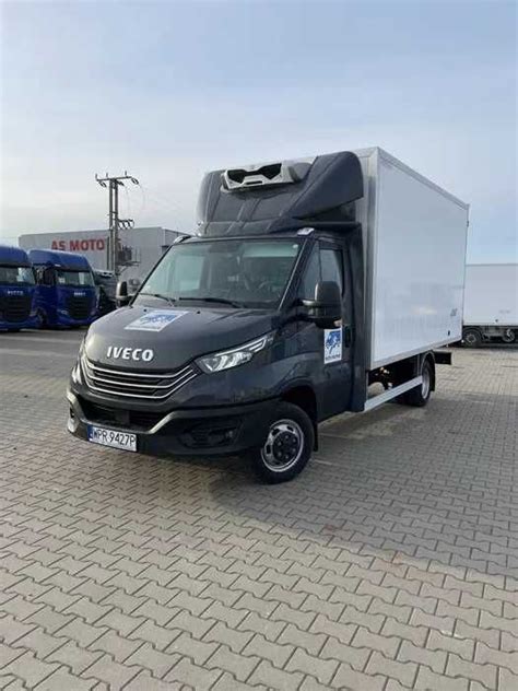 Wynajem Pojazdu Iveco Daily Ch Odnia Izoterma Dostawczy Kontener