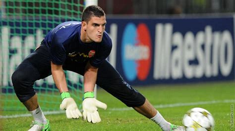 FORMER SUNDERLAND AND ARSENAL GOALKEEPER VITO MANNONE FINDS NEW CLUB