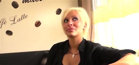 Casting Einer Sexy Deutschen Blonden Amateur MILF Mit Großen Titten