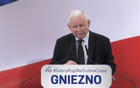 Jarosław Kaczyński w Gnieźnie mówi o cofaniu wolności Uderza w Tuska