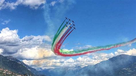 Le Frecce Tricolori Tornano Sul Lago DIseo Per Il Ventesimo Memorial