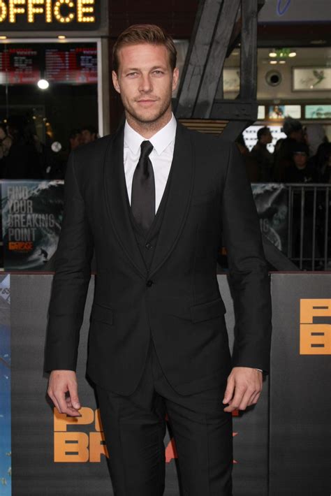 LOS ANGELES, DEC 15 - Luke Bracey at the Point Break Premiere at the