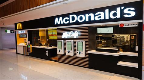 Mcdonald S Inaugura Nuevo Restaurante En Real Plaza Puruchuco Revista