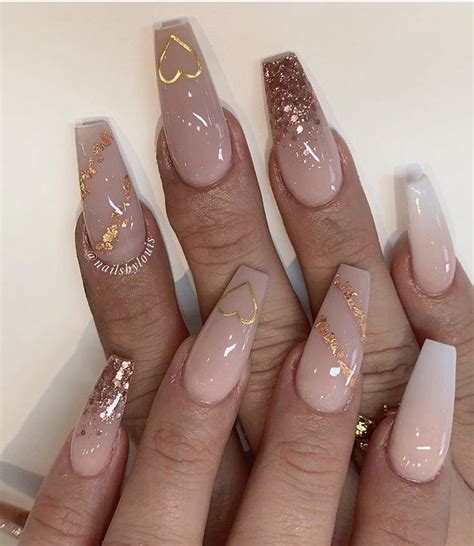 Faça uma renda de 3 mil como design de unhas Ombre acrylic nails