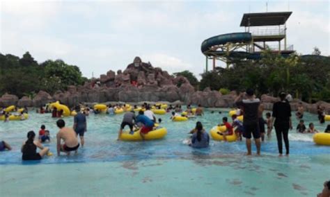 Sangkan Resort Aqua Park Wisata Air Favorit Liburan Keluarga Di