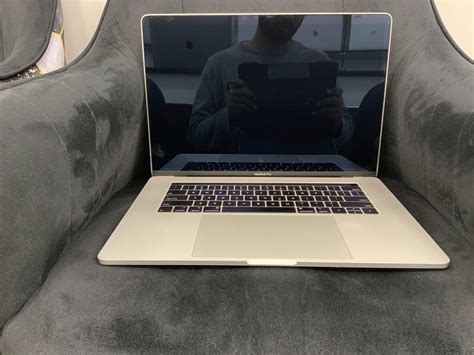 Buy MacBook pro 15 inch 2017, Core i7 2.9 GHZ,16GB RAM, 512GB SSD Used