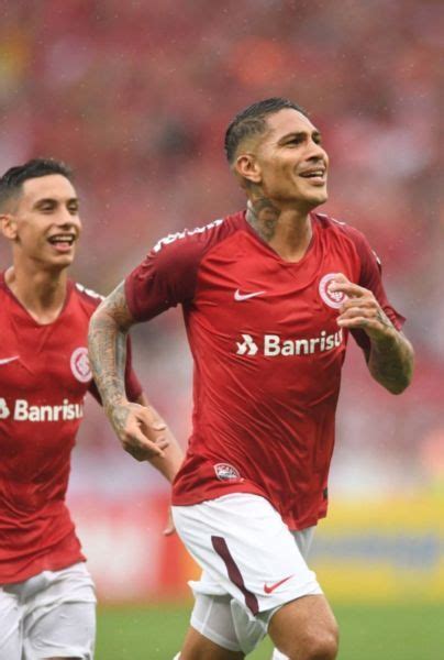 Paolo Guerrero Se Reencuentra Con Ex Compa Ero E Dolo Del