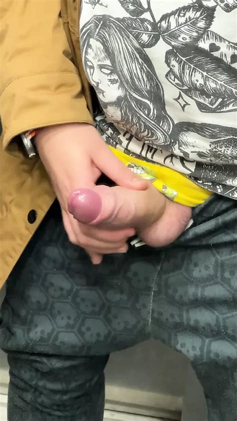 Elevator Porn Videos Gay XXX 2025 XHamster