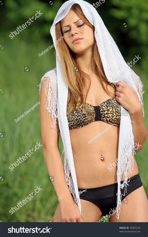 Sexy Girl Bikini Posing Sunset Foto Stok 78307534 Shutterstock
