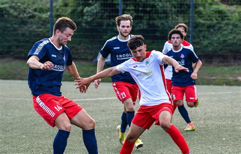 Fußball Oberligist 1 FC Kleve verliert gegen U 19 von RW Oberhausen