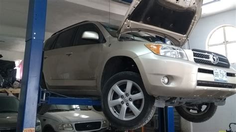 Toyota RAV4 afinar transmisión YouTube