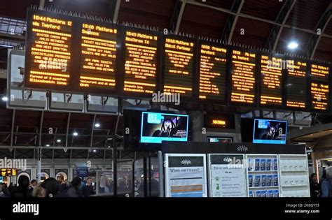 Paddington Railway Station Bayswater London England Uk Gwr