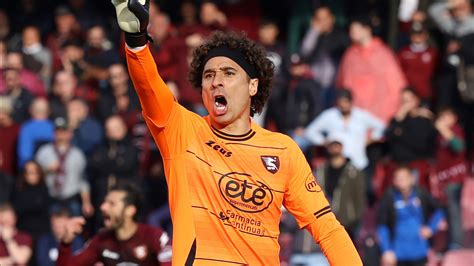 Memo Ochoa Conquista Nuevos Fans En Italia Con La Salernitana No Memo