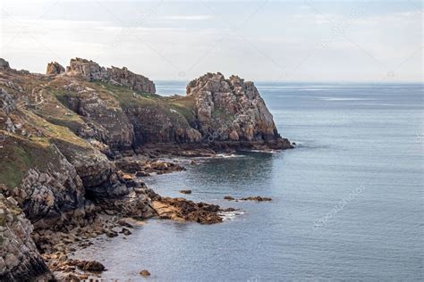 Cote Rocheuse A La Pointe De Dinan Sur La Presqu Ile De Crozon