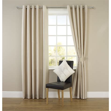 Creating a look with faux silk curtains – darbylanefurniture.com