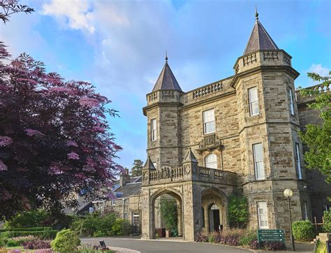 How to Reach Marriott Dalmahoy Hotel & Country Club by Public Transit 18