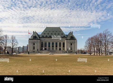 Canada supreme court building hi-res stock photography and images - Alamy