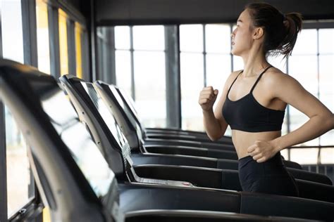 Incline Running Treadmill Workout: 5 Reasons to Try It!