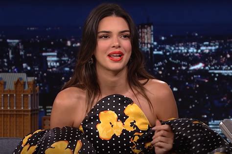 Kendall Jenner Reveals How She Found Out About Kylies Pregnancy