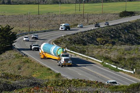 Photos: Final Delta 2 rocket assembled for launch in California ...