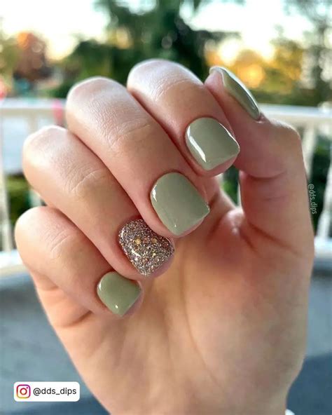 30 Beautiful Sage Green Nails For 2024