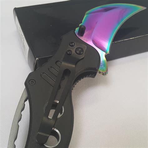 Navaja Karambit Semiautomatica Cuchilla Tornasol