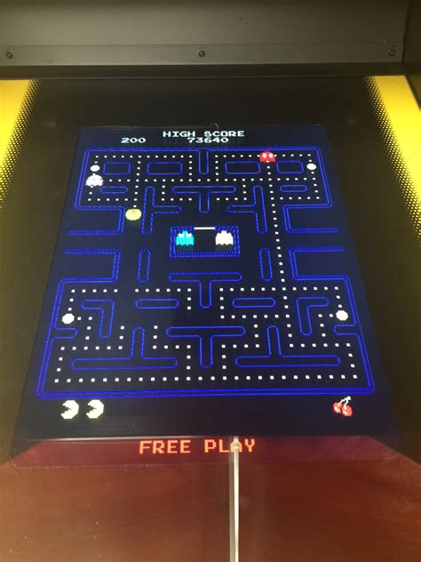 Pac Man / Ms Pac Man Arcade Game - Lets Party