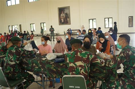 Perangi Covid 19 Yonif Para Raider 305tengkorak Laksanakan Serbuan