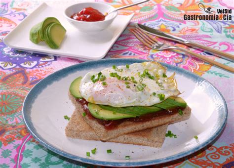 S Ndwich De Huevo A La Plancha Con Mermelada De Tomate Y Aguacate Si