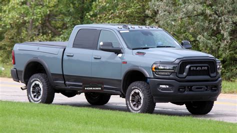 Ram 2500 Power Wagon 75th Anniversary Edition Si Mostra In Alcune Foto