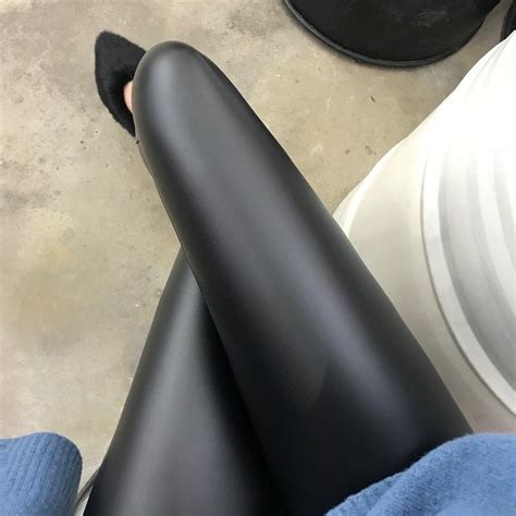 Pantalones De Cuero Negro Para Mujer Mallas De PU Ajustadas De Cintura