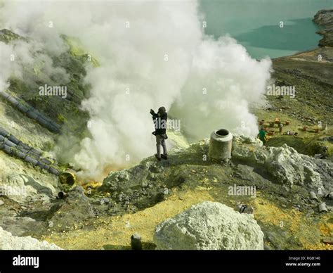 Ijen Crater Banyuwangi Stock Photo - Alamy