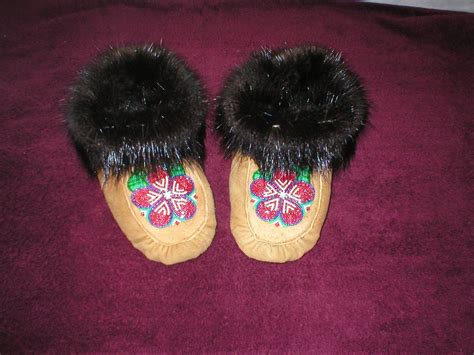 Smoked Moosehide Slippers With Beaver Trim Beautiful Beadwork Bead