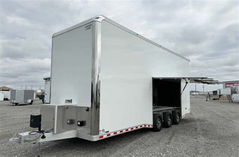 Rig Of The Month 32 All Aluminum Sundowner Enclosed Trailer