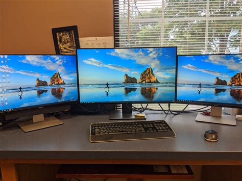 Triple Monitor Dell Setup | [H]ard|Forum