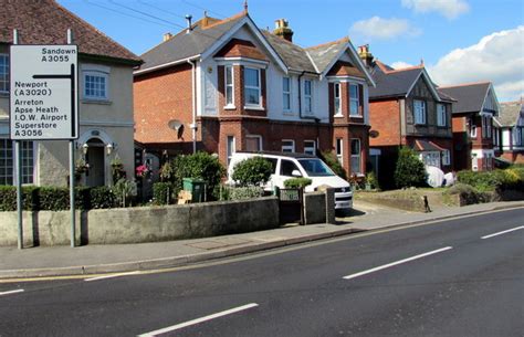 Directions Sign Alongside Sandown Road © Jaggery Cc By Sa20