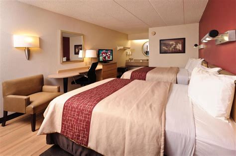 Red Roof Inn Louisville Fair And Expo in Louisville (KY) - Room Deals ...